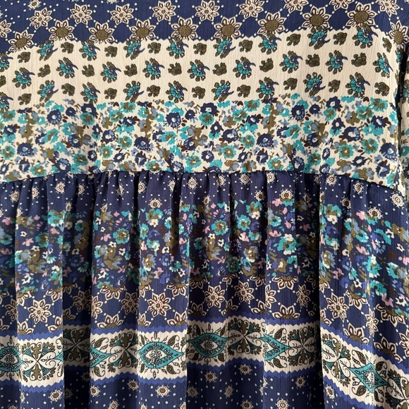 Boho Ditsy Floral Relaxed Plus 1X Patch Pattern Top Cottagecore Sheer Tie Neck - Picture 8 of 10